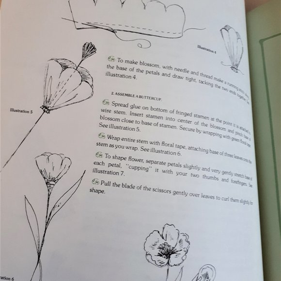 Vintage 1970s Hardcover Book Flower Fabrications by Jean Wilkinson - Picture 7 of 16